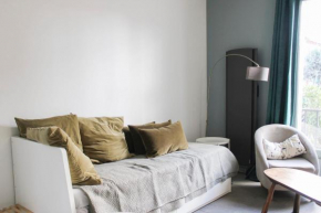 Cozy nest of 32 m charming with garden